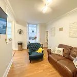Rose Street\'S Hidden Treasure- 2Bed Newly Refurbished Apt